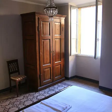 Alojamento de Acomodação e Pequeno-almoço Deco Torno