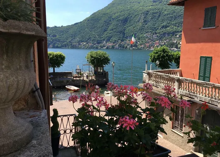 ベッド・アンド・ブレックファスト Deco 3*